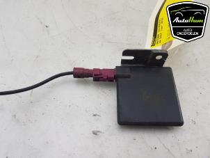 Used Antenna (miscellaneous) Volkswagen Golf VII (AUA) 2.0 R-line 4Motion 16V Price € 10,00 Margin scheme offered by AutoHam