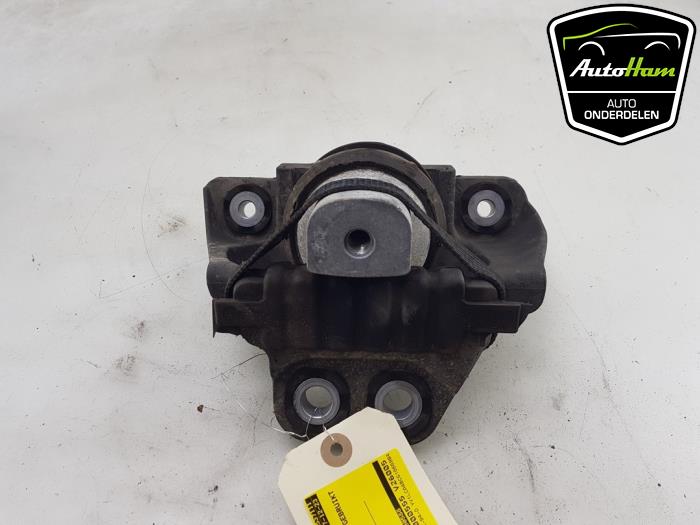 Used Engine mount Volvo XC90 II 2.0 D5 16V AWD Price € 45,00 Margin scheme offered by AutoHam