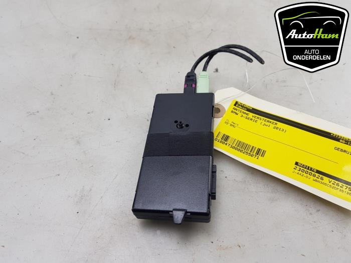 Antenna Amplifier from a BMW 3 serie (F30) 328i 2.0 16V 2013