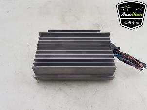 Used Radio amplifier BMW 3 serie (F30) 328i 2.0 16V Price on request offered by AutoHam