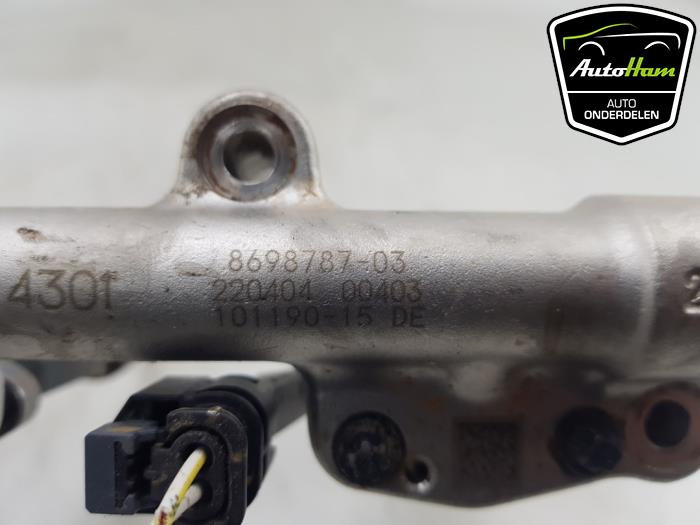 Fuel injector nozzle from a BMW X5 (G05) xDrive 45 e iPerformance 3.0 24V 2022