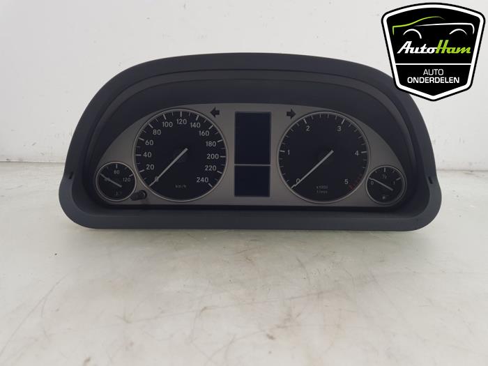 Begagnade Instrumentpanel Mercedes B (W245) 2.0 B-180 CDI 16V Pris € 100,00 Marginaltabell erbjuds av AutoHam