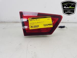 Used Taillight, left Renault Clio IV (5R) 0.9 Energy TCE 90 12V Price € 30,00 Margin scheme offered by AutoHam