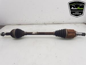 Used Front drive shaft, left Renault Clio IV (5R) 0.9 Energy TCE 90 12V Price € 30,00 Margin scheme offered by AutoHam