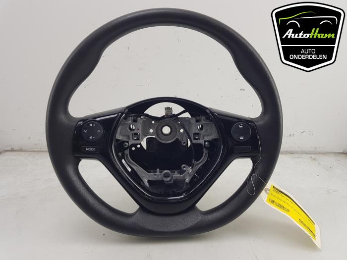 Steering wheel from a Peugeot 108 1.0 12V VVT-i 2021
