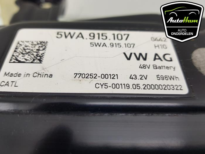 Batería (híbrido) de un Skoda Octavia Combi (NXAC) 1.0 TSI e-TEC 12V 2021