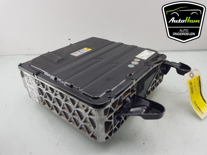 Battery (Hybrid) from a Skoda Octavia Combi (NXAC) 1.0 TSI e-TEC 12V 2021