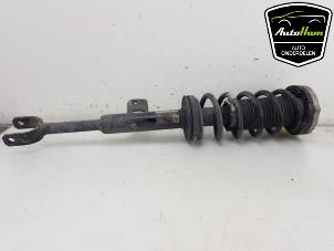 Used Fronts shock absorber, left BMW 5 serie Touring (G31) 530d 3.0 TwinPower Turbo 24V Price € 150,00 Margin scheme offered by AutoHam