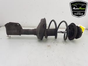 Used Front shock absorber, right Renault Clio II (BB/CB) 1.5 dCi 68 Price € 40,00 Margin scheme offered by AutoHam