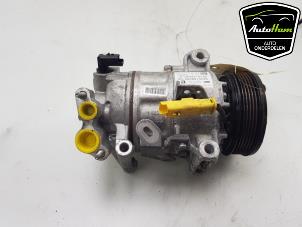 Usagé Compresseur de clim Opel Grandland/Grandland X 1.2 Turbo 12V Prix € 195,00 Règlement à la marge proposé par AutoHam