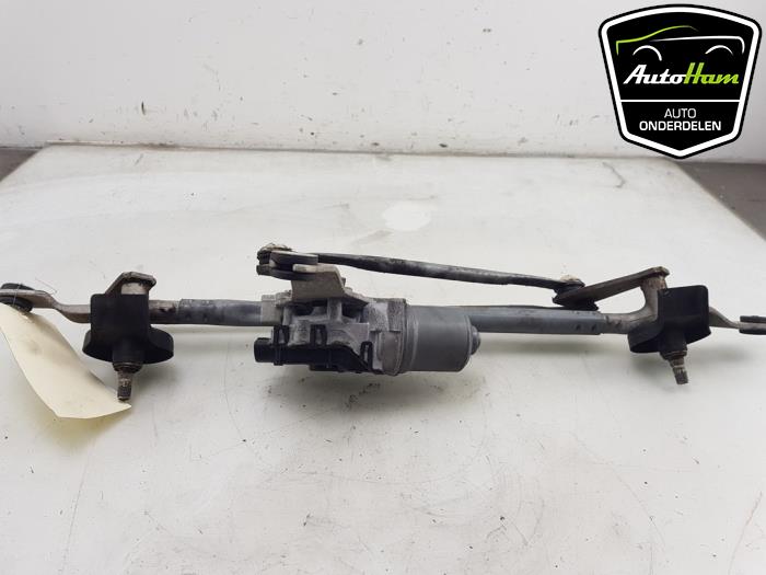 Wiper motor + mechanism from a Opel Insignia Sports Tourer 1.6 Turbo 16V 200 2019