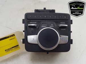 Usados Panel de control de radio Audi A4 Avant (B9) 2.0 TDI 16V Precio € 175,00 Norma de margen ofrecido por AutoHam