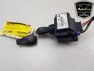 Used Ignition lock + key Mercedes A (W169) 1.7 A-170 5-Drs. Price € 95,00 Margin scheme offered by AutoHam
