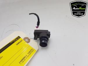 Usagé Caméra avant Tesla Model S Plaid Prix € 99,99 Prix TTC proposé par AutoHam