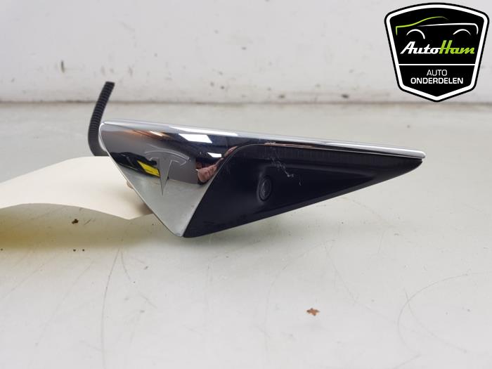 Side fender camera