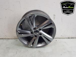 Used Wheel Volkswagen Golf VIII (CD1) 1.5 TSI BlueMotion 16V Price € 125,00 Margin scheme offered by AutoHam
