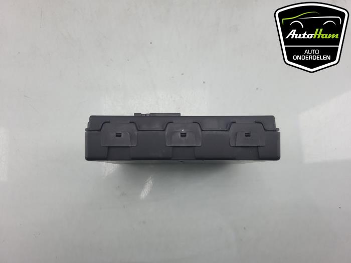 Module keyless vehicle from a Volkswagen Polo VI (AW1) 1.0 TSI 12V 2021
