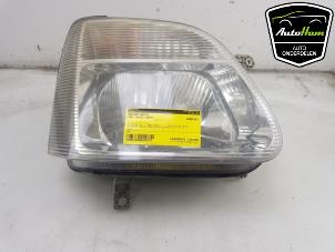 Used Headlight, right Opel Agila (A) 1.2 16V Twin Port Price € 30,00 Margin scheme offered by AutoHam