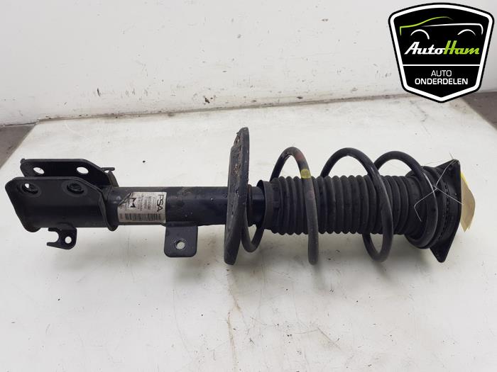 Front shock absorber, right from a Opel Corsa F (UB/UH/UP) 1.2 12V 75 2022