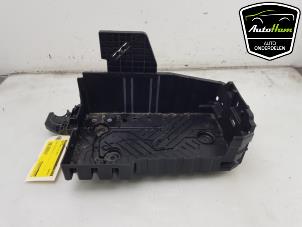 Used Battery box Opel Corsa F (UB/UH/UP) 1.2 12V 75 Price € 20,00 Margin scheme offered by AutoHam