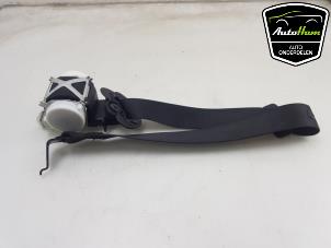 Used Front seatbelt, right BMW 1 serie (F21) 114i 1.6 16V Price € 50,00 Margin scheme offered by AutoHam