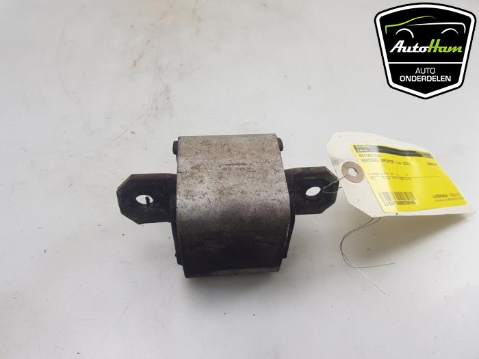 Used Engine mount Mercedes Sprinter 3,5t (906.63) 314 CDI 16V Price € 20,00 Margin scheme offered by AutoHam