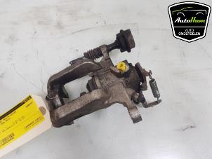 Used Rear brake calliper, right Opel Zafira Tourer (P12) 1.6 CDTI 16V ecoFLEX 136 Price € 50,00 Margin scheme offered by AutoHam
