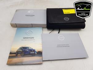 Used Instruction Booklet Nissan Qashqai (J12) 1.3 DIG-T 158 16V Price € 50,00 Margin scheme offered by AutoHam