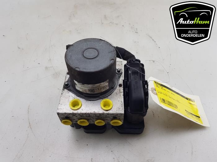 Begagnade ABS-pump Opel Astra K 1.4 Turbo 16V Pris € 75,00 Marginaltabell erbjuds av AutoHam