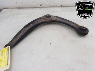 Used Front wishbone, left Peugeot 5008 I (0A/0E) 1.6 HDiF 16V Price € 20,00 Margin scheme offered by AutoHam