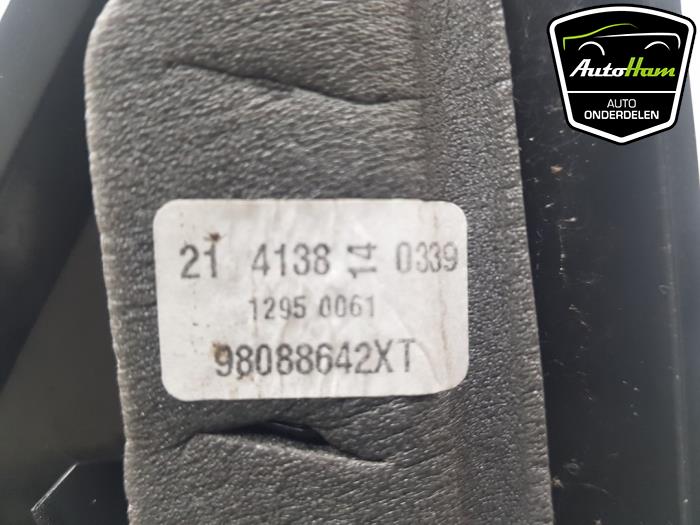 Rétroviseur extérieur droit d'un Peugeot 308 SW (L4/L9/LC/LJ/LR) 1.2 12V e-THP PureTech 130 2015