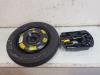 Jackkit + spare wheel from a Peugeot 308 SW (L4/L9/LC/LJ/LR) 1.2 12V e-THP PureTech 130 2015