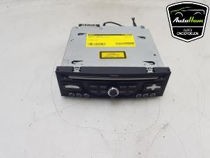 Used Radio CD player Peugeot 5008 I (0A/0E) 1.6 HDiF 16V Price € 200,00 Margin scheme offered by AutoHam