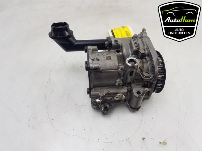 Begagnade Oljepump Volkswagen Golf Sportsvan (AUVS) 1.6 TDI BMT 16V Pris € 100,00 Marginaltabell erbjuds av AutoHam