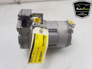 Used Air conditioning pump BMW X5 (G05) xDrive 45 e iPerformance 3.0 24V Price on request offered by AutoHam