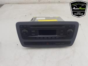 Gebrauchte Radio CD Spieler Seat Ibiza IV (6J5) 1.2 TSI Preis € 75,00 Margenregelung angeboten von AutoHam