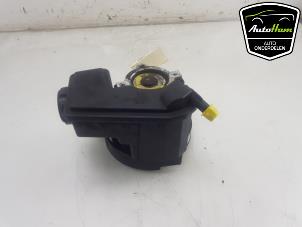 Used Power steering pump Peugeot 206 (2A/C/H/J/S) 2.0 GTI 16V Price € 40,00 Margin scheme offered by AutoHam
