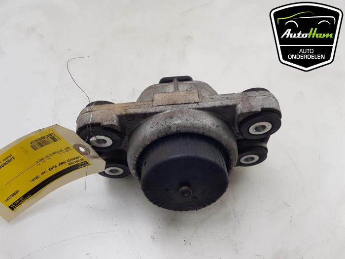 Used Engine mount Landrover Range Rover Sport (LW) 3.0 SDV6 Price € 40,00 Margin scheme offered by AutoHam