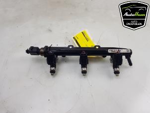 Used Fuel injector nozzle Volkswagen Polo VI (AW1) 1.0 MPi 12V Price € 125,00 Margin scheme offered by AutoHam