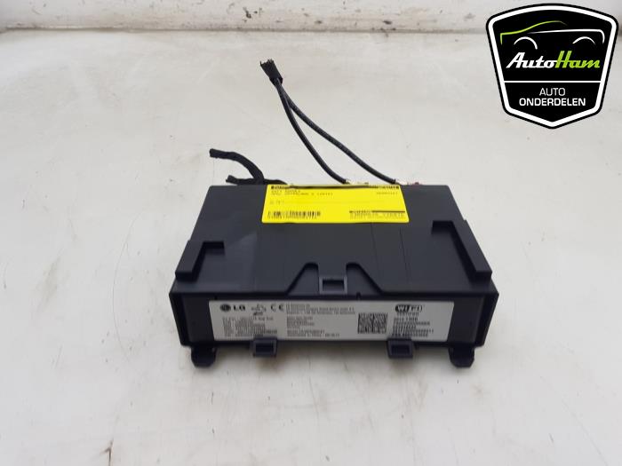 Używane Modul WiFi Opel Crossland (X) 1.6 CDTi 100 Cena € 100,00 Procedura marży oferowane przez AutoHam