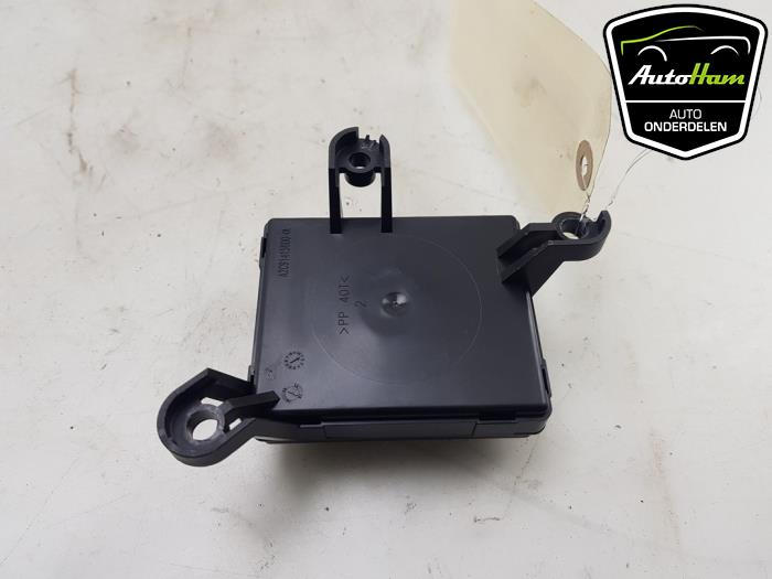 Module keyless vehicle from a Ford Focus 3 Wagon 1.5 EcoBoost 16V 150 2015