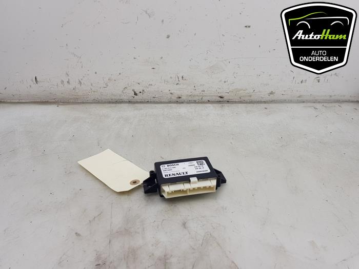 Usagé Module PDC Renault Express 1.5 dCi 95 Prix € 40,00 Règlement à la marge proposé par AutoHam