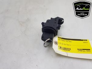 Used Ignition lock + key BMW 5 serie (E60) 530i 24V Price € 50,00 Margin scheme offered by AutoHam