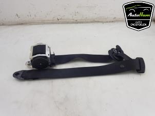 Used Front seatbelt, right BMW 5 serie (E60) 530i 24V Price € 50,00 Margin scheme offered by AutoHam