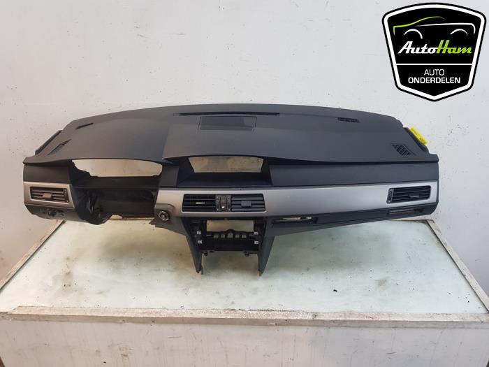 Używane Panel BMW 5 serie (E60) 530i 24V Cena € 175,00 Procedura marży oferowane przez AutoHam