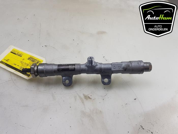 Fuel injector nozzle from a Toyota ProAce City 1.5 D-4D 100 2020