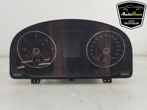 Used Instrument panel Volkswagen Caddy IV 2.0 TDI 75 Price € 100,00 Margin scheme offered by AutoHam