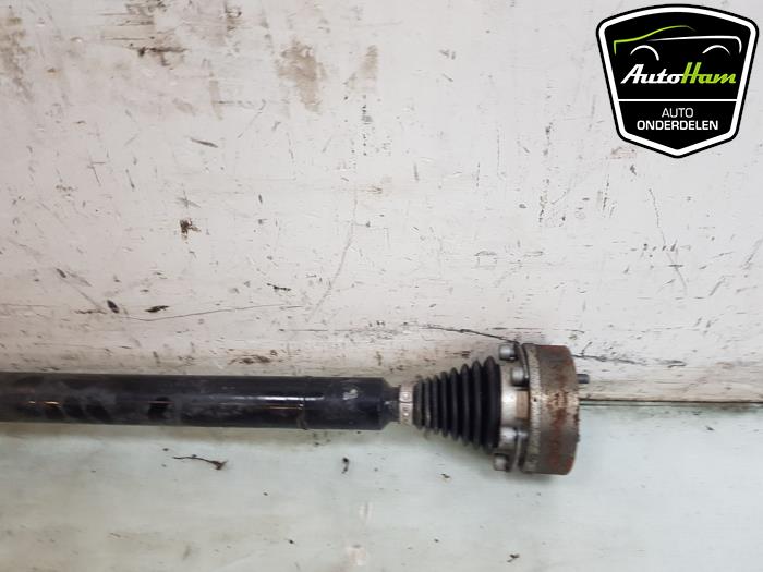 Front drive shaft, right from a Volkswagen Caddy IV 2.0 TDI 75 2020