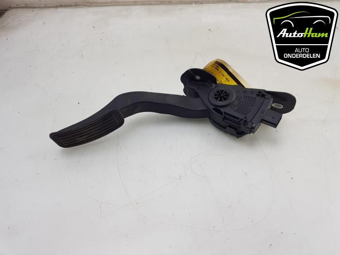 Begagnade Gaspedal Tesla Model S 75D Pris € 15,00 Marginaltabell erbjuds av AutoHam