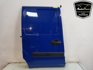 Used Sliding door, right Fiat Doblo Cargo (223) 1.3 D 16V Multijet DPF Price € 200,00 Margin scheme offered by AutoHam